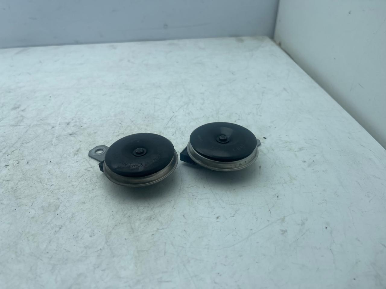 сигнал (клаксон) Subaru Forester 5 поколение (SK) 2020, 2.5 л., бензин, АКПП, серый, внедорожник 5 дв., полный привод, 86012SJ110, 86012SJ010 - фото №1