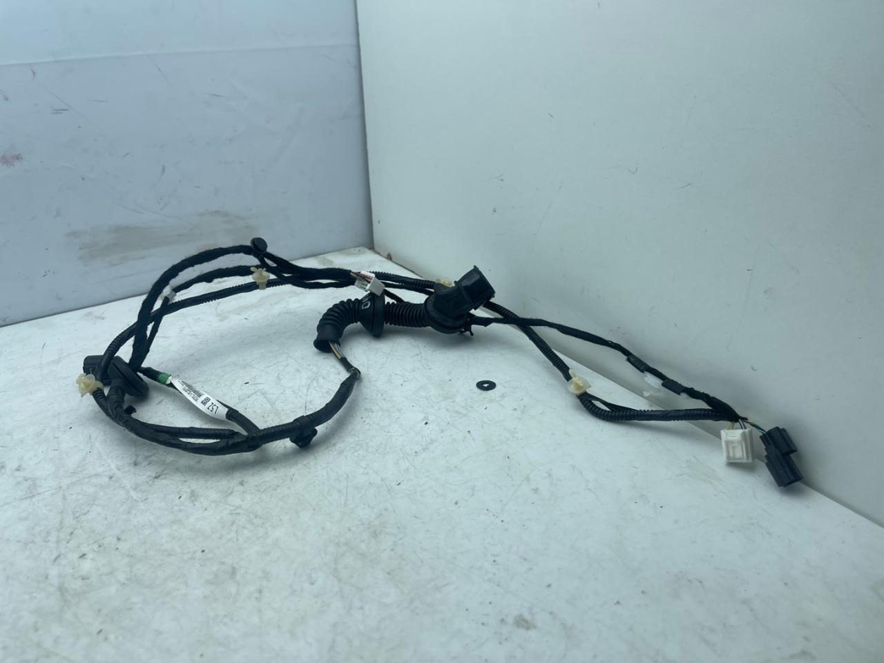 дверная проводка Acura RDX 3 поколение 2019, 2.0 л., бензин, АКПП, белый, внедорожник 5 дв., полный привод, 32754TJBA503 - фото №1