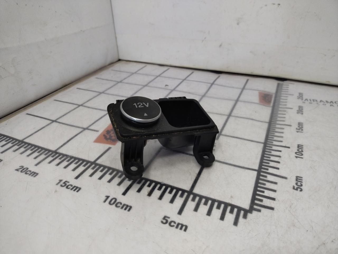 переходник для зарядки Ford Escape 3 поколение C520 2013, 1.5 л., бензин, АКПП, внедорожник 5 дв. - фото №1