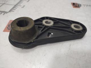 кронштейн глушителя Chevrolet Equinox 3 поколение 2020, 1.5 л., бензин, АКПП, черный, внедорожник 5 дв., 84205378