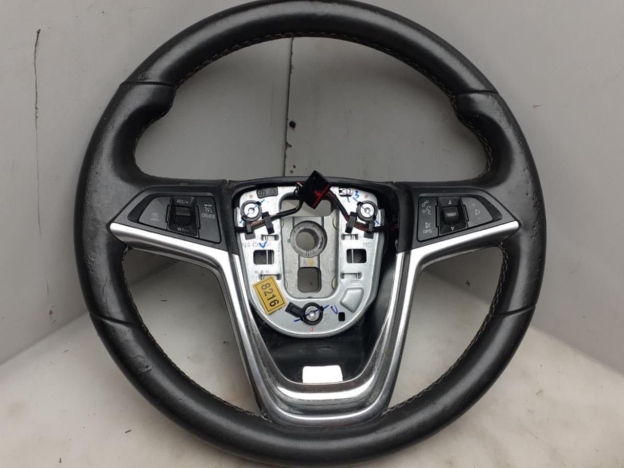 руль Buick Encore 1 поколение 2014, 1.4 л., бензин, АКПП, баклажан, внедорожник 5 дв. - фото №1