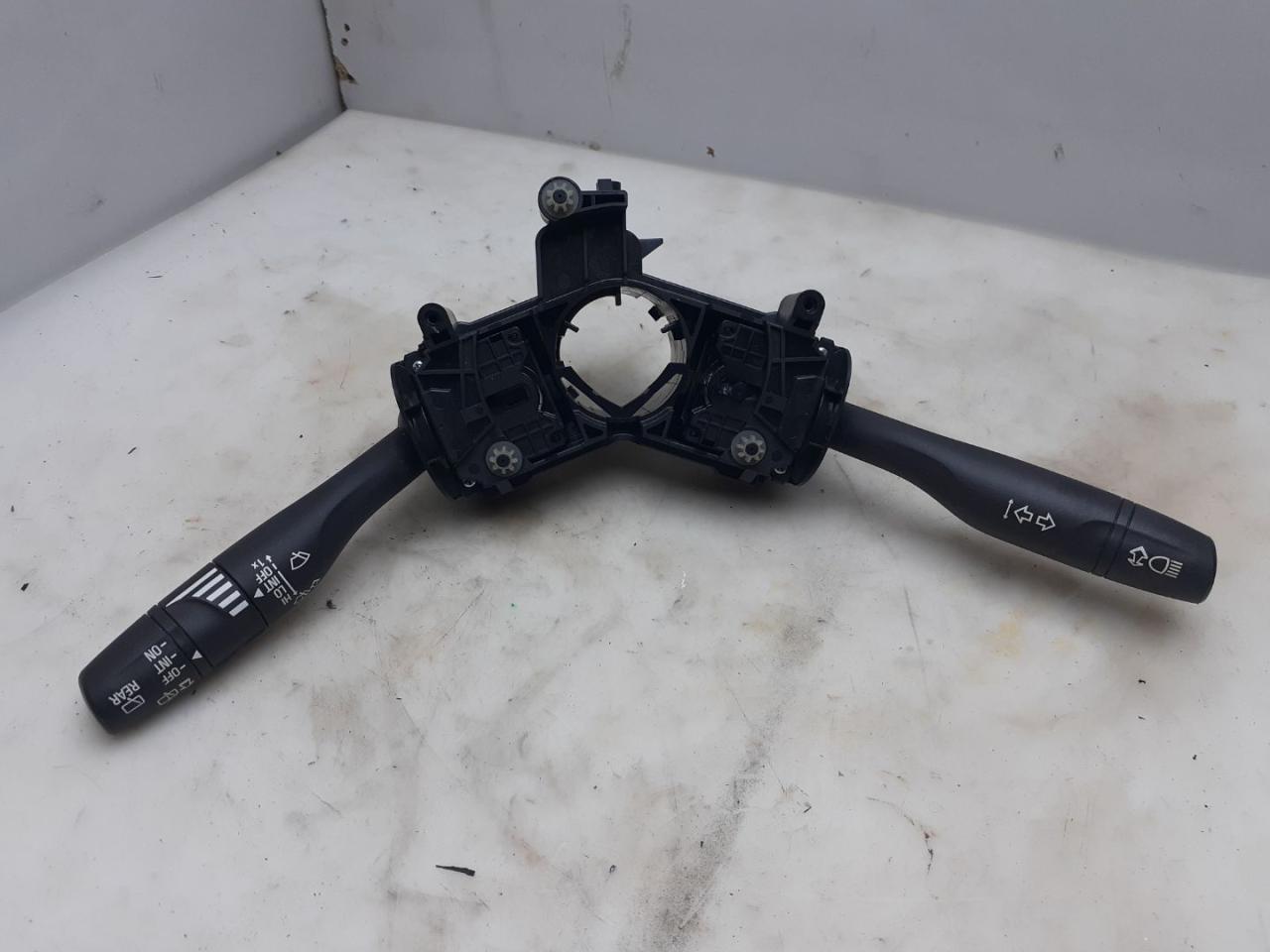 переключатель подрулевой (стрекоза) Chevrolet Equinox 3 поколение 2018, 2.0 л., бензин, АКПП, синий, внедорожник 5 дв., передний привод, 84252192 - фото №1