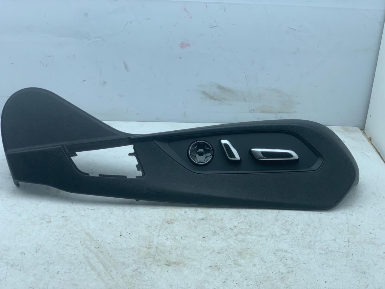 блок управления сиденьем Acura RDX 3 поколение 2019, 2.0 л., бензин, АКПП, белый, внедорожник 5 дв., полный привод - фото №1