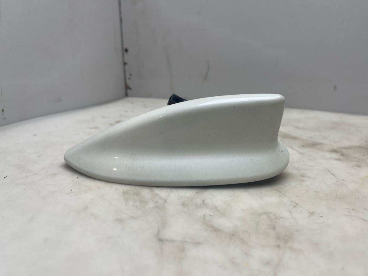 антенна Acura RDX 3 поколение 2019, 2.0 л., бензин, АКПП, белый, внедорожник 5 дв., полный привод, 39150TJBA112M1 - фото №1