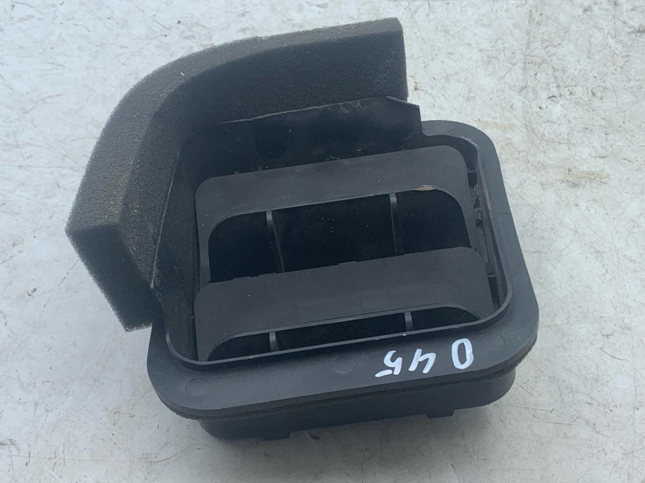 Решетка вентиляции кузова Subaru Forester 5 поколение (SK) 2020, 2.5 л., бензин, АКПП, серый, внедорожник 5 дв., полный привод, 72651AE010, 72653AE010 - фото №1