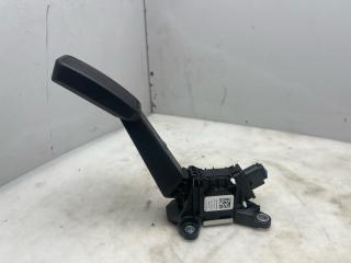 педаль Acura RDX 3 поколение 2019, 2.0 л., бензин, АКПП, белый, внедорожник 5 дв., полный привод, 17800TLAA040M4