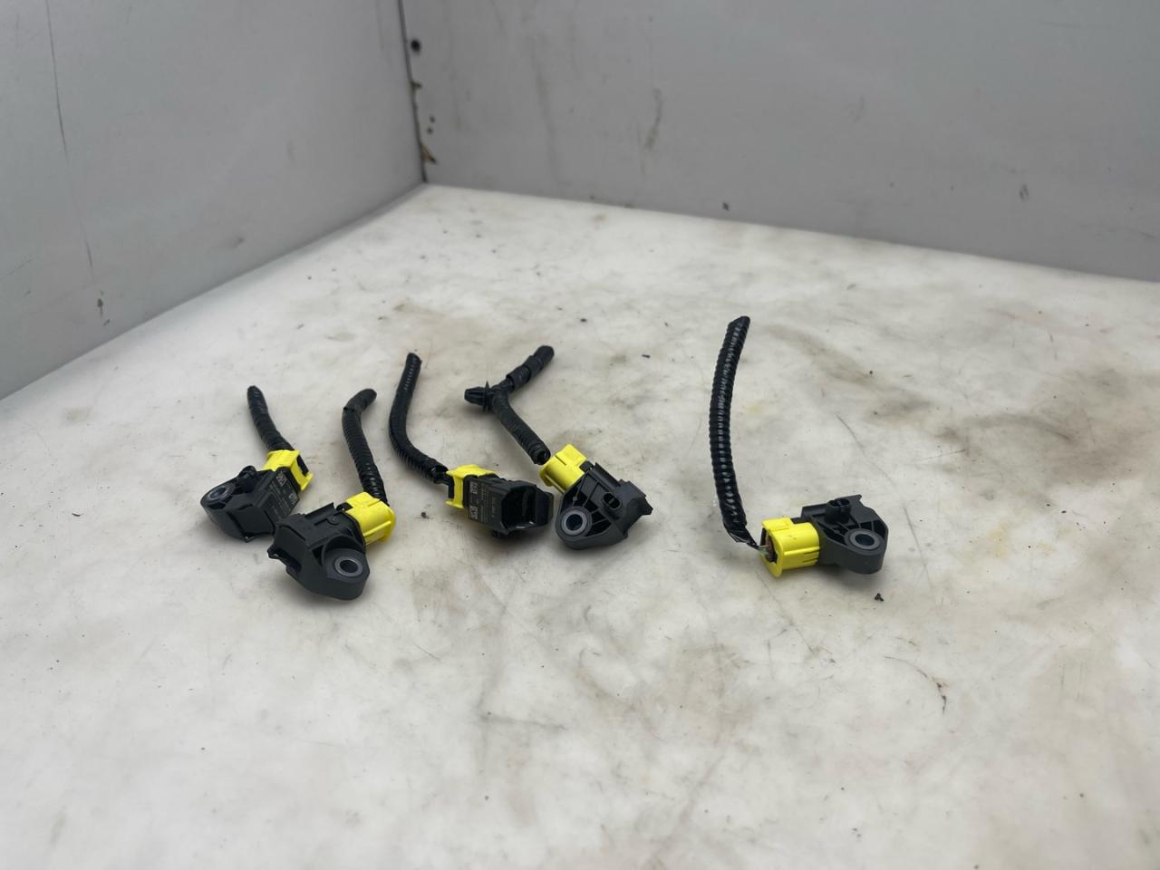 датчик удара Acura RDX 3 поколение 2019, 2.0 л., бензин, АКПП, белый, внедорожник 5 дв., полный привод, 77970TVAC010M4, 77930TJBA011M4 - фото №1