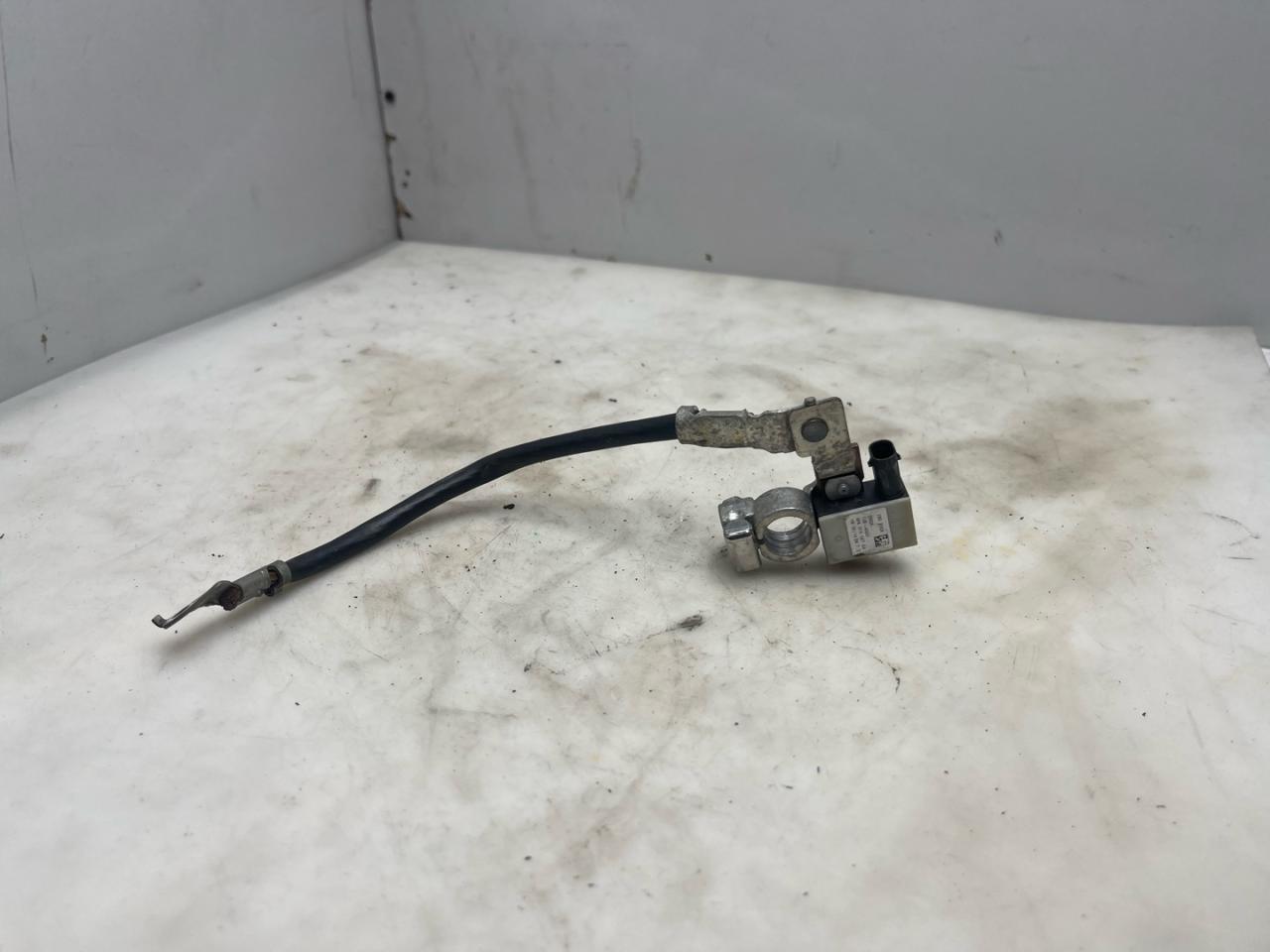 клемма аккумулятора минус Acura RDX 3 поколение 2019, 2.0 л., бензин, АКПП, белый, внедорожник 5 дв., полный привод, 3892ATJBA020 - фото №1