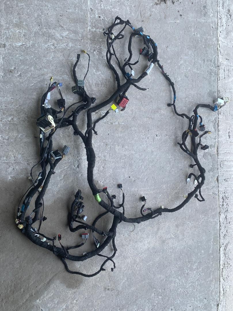 проводка двигателя Ford Bronco Sport 1 поколение 2021, 1.5 л., бензин, АКПП, серебряный, внедорожник 5 дв., полный подключаемый привод, LXT6T14401 - фото №1