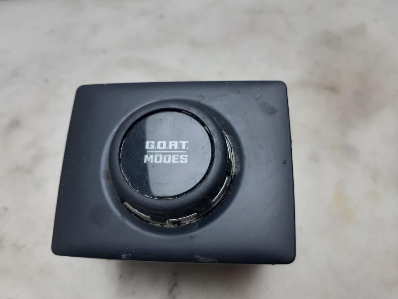 кнопка переключения режимов подвески Ford Bronco Sport 1 поколение 2021, 1.5 л., бензин, АКПП, серебряный, внедорожник 5 дв., полный подключаемый привод, M1PT14B596BBW - фото №1