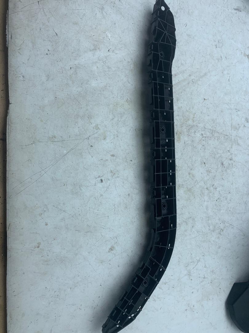 Крепление бампера заднего Subaru Forester 5 поколение (SK) 2020, 2.5 л., бензин, АКПП, серый, внедорожник 5 дв., полный привод, 57707SJ330 - фото №1