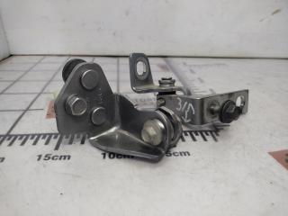 петля двери Ford Bronco Sport 1 поколение 2021, 1.5 л., бензин, АКПП, серебряный, внедорожник 5 дв., полный подключаемый привод, BBA26801A