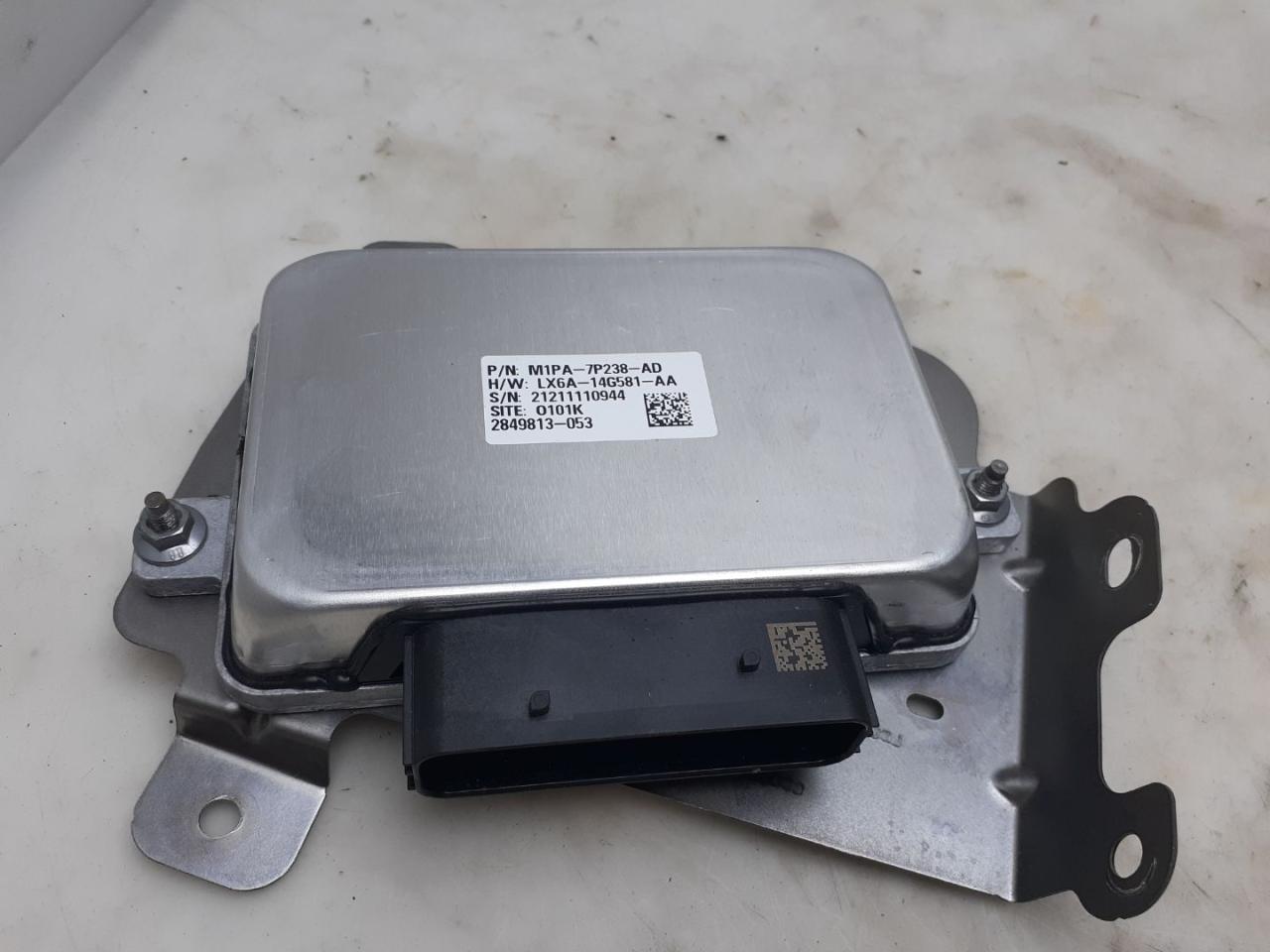 блок управления полным приводом Ford Bronco Sport 1 поколение 2021, 1.5 л., бензин, АКПП, серебряный, внедорожник 5 дв., полный подключаемый привод, LX6A14G581AA - фото №1