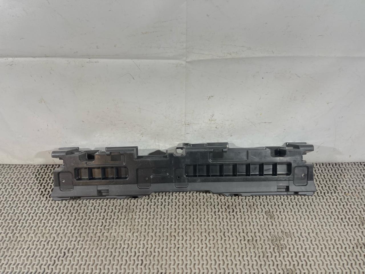 пластик Subaru Forester 5 поколение (SK) 2020, 2.5 л., бензин, АКПП, серый, внедорожник 5 дв., полный привод, 95086SJ000 - фото №1