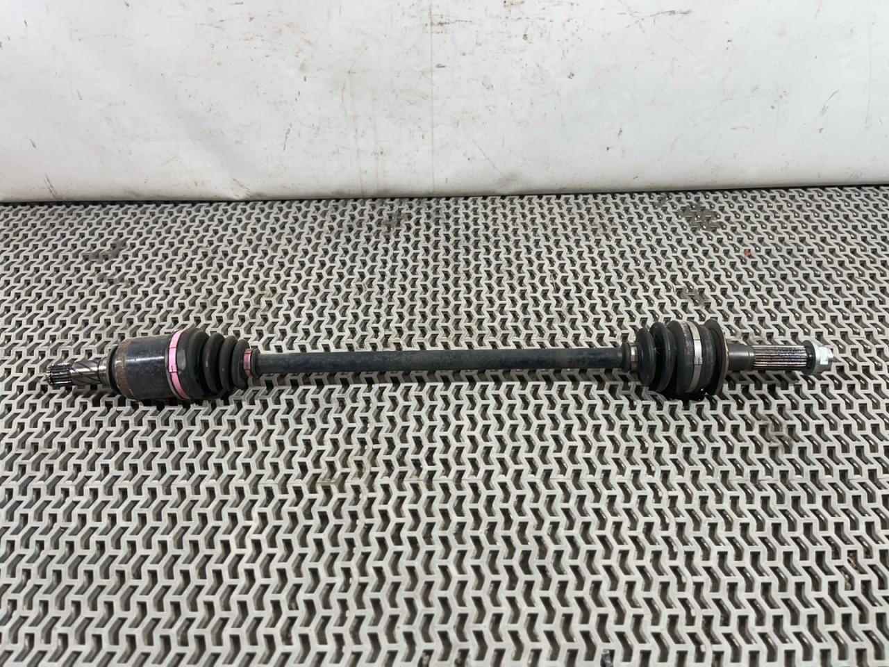 полуось задняя (приводной вал, ШРУС) Subaru Forester 5 поколение (SK) 2020, 2.5 л., бензин, АКПП, серый, внедорожник 5 дв., полный привод - фото №1