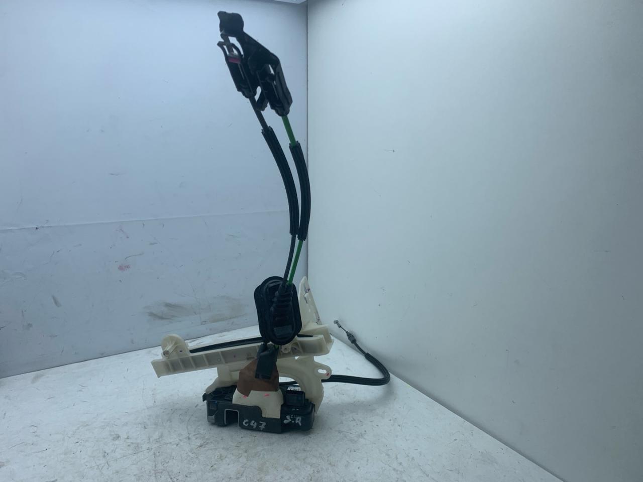 замок двери задней правой Ford Bronco Sport 1 поколение 2021, 1.5 л., бензин, АКПП, серебряный, внедорожник 5 дв., полный подключаемый привод, LJ6B-S264A32-AD - фото №1