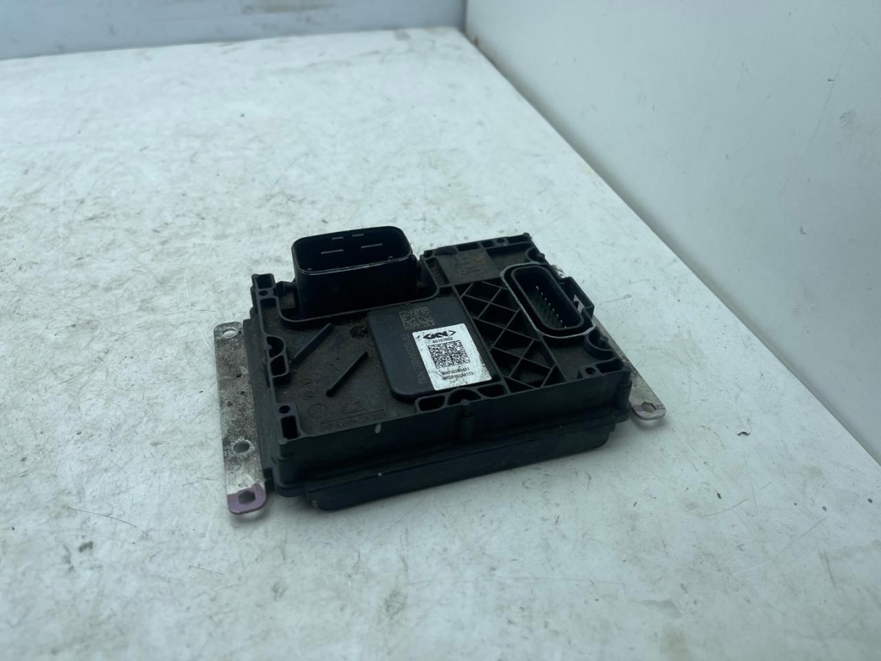 блок управления полным приводом Chevrolet Equinox 3 поколение 2019, 2.0 л., бензин, АКПП, черный, внедорожник 5 дв., полный привод, 40197852 - фото №1