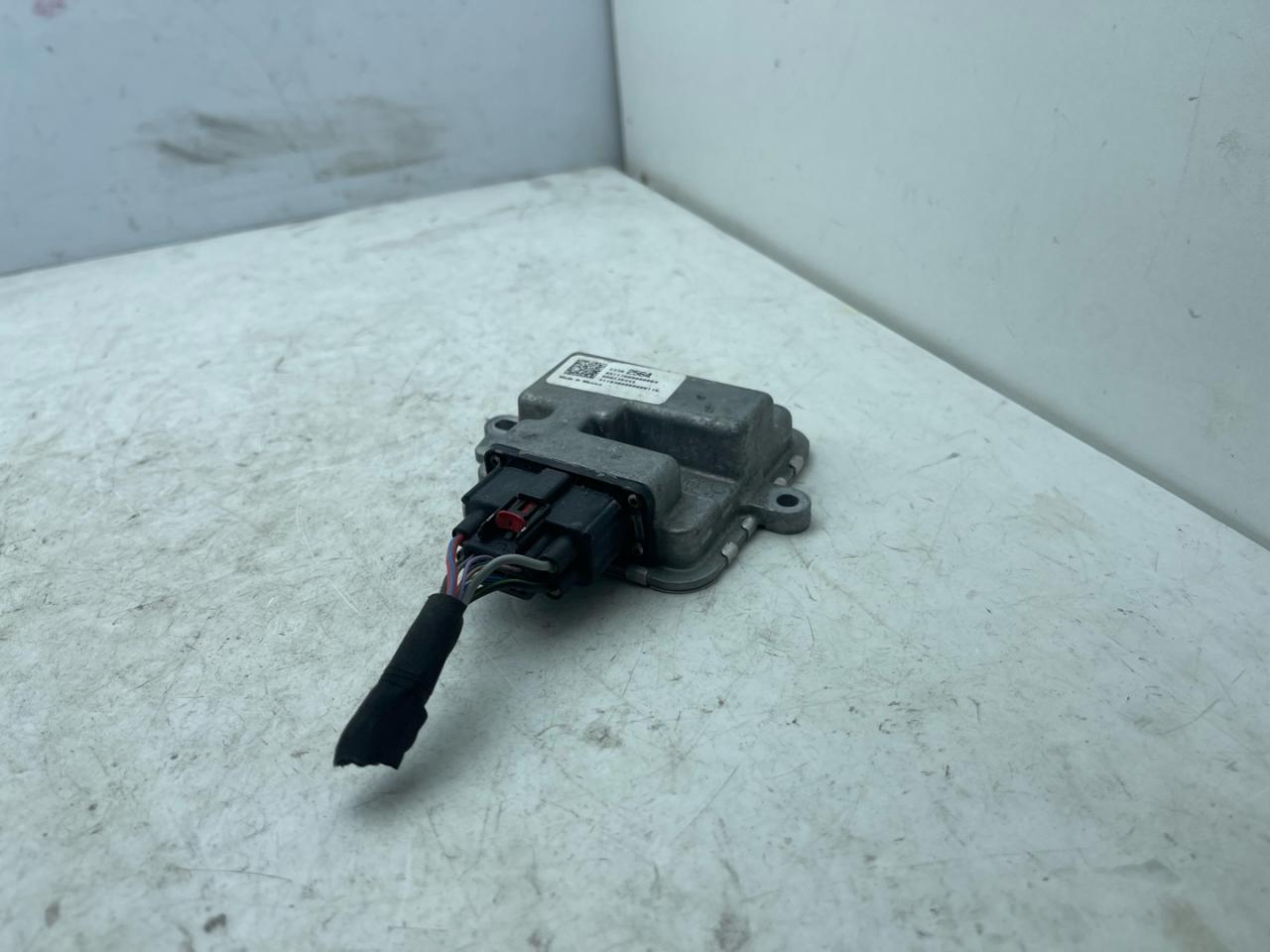 блок управления топливным насосом Chevrolet Equinox 3 поколение 2019, 2.0 л., бензин, АКПП, черный, внедорожник 5 дв., полный привод, 23282564 - фото №1