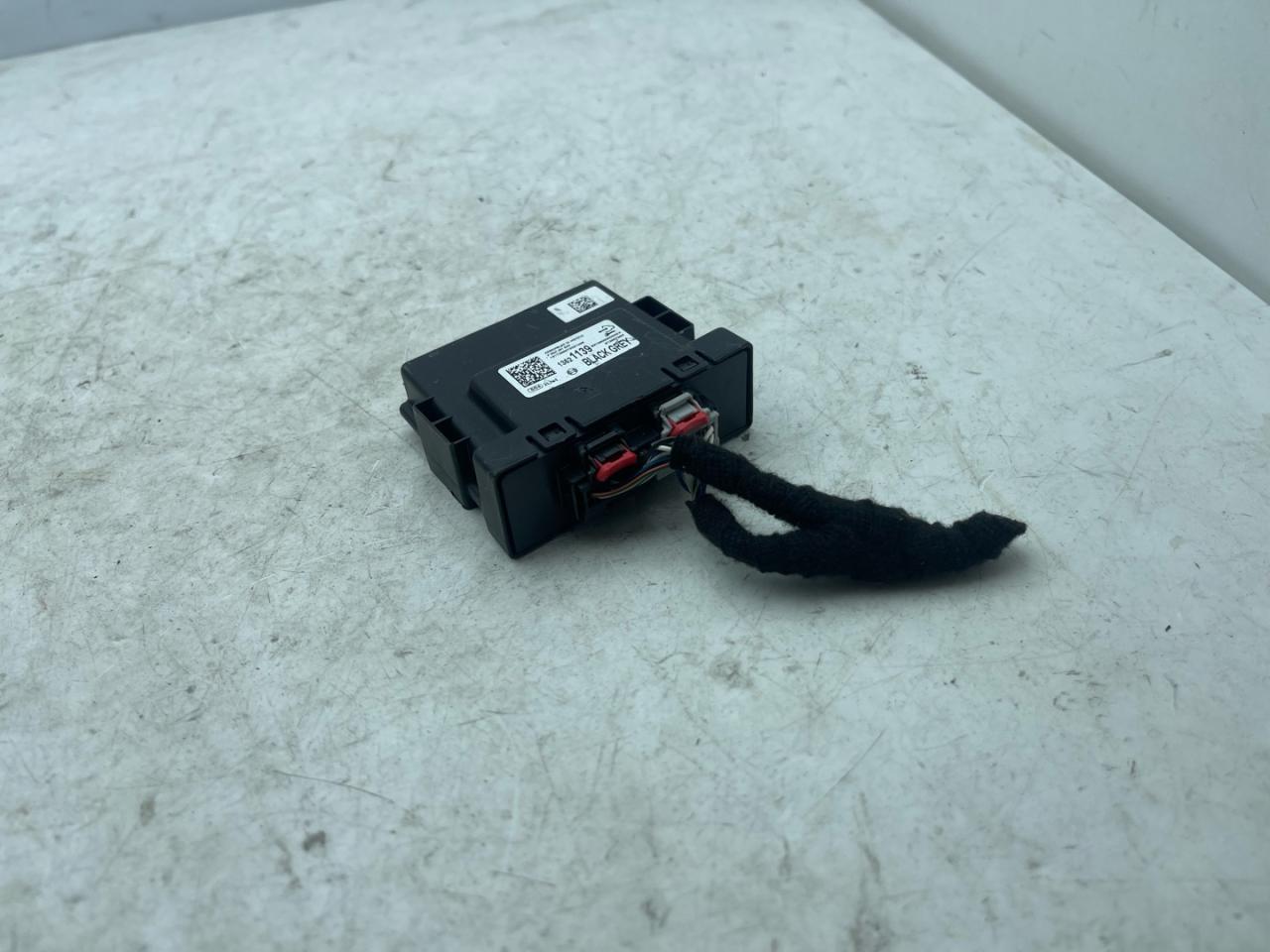 блок управления парктрониками Chevrolet Equinox 3 поколение 2018, 2.0 л., бензин, АКПП, синий, внедорожник 5 дв., передний привод, 13521139 - фото №1