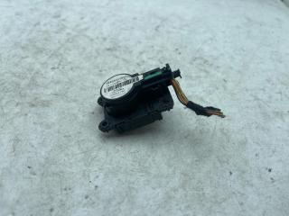 моторчик заслонки печки Chevrolet Equinox 3 поколение 2018, 2.0 л., бензин, АКПП, синий, внедорожник 5 дв., передний привод, 16465372