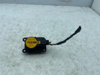 моторчик заслонки печки Chevrolet Equinox 3 поколение 2018, 2.0 л., бензин, АКПП, синий, внедорожник 5 дв., передний привод, 16464776