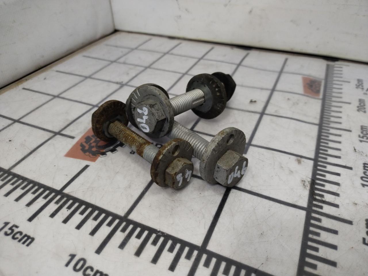 Болт развальный (комплект) Chevrolet Equinox 3 поколение 2018, 2.0 л., бензин, АКПП, синий, внедорожник 5 дв., передний привод - фото №1