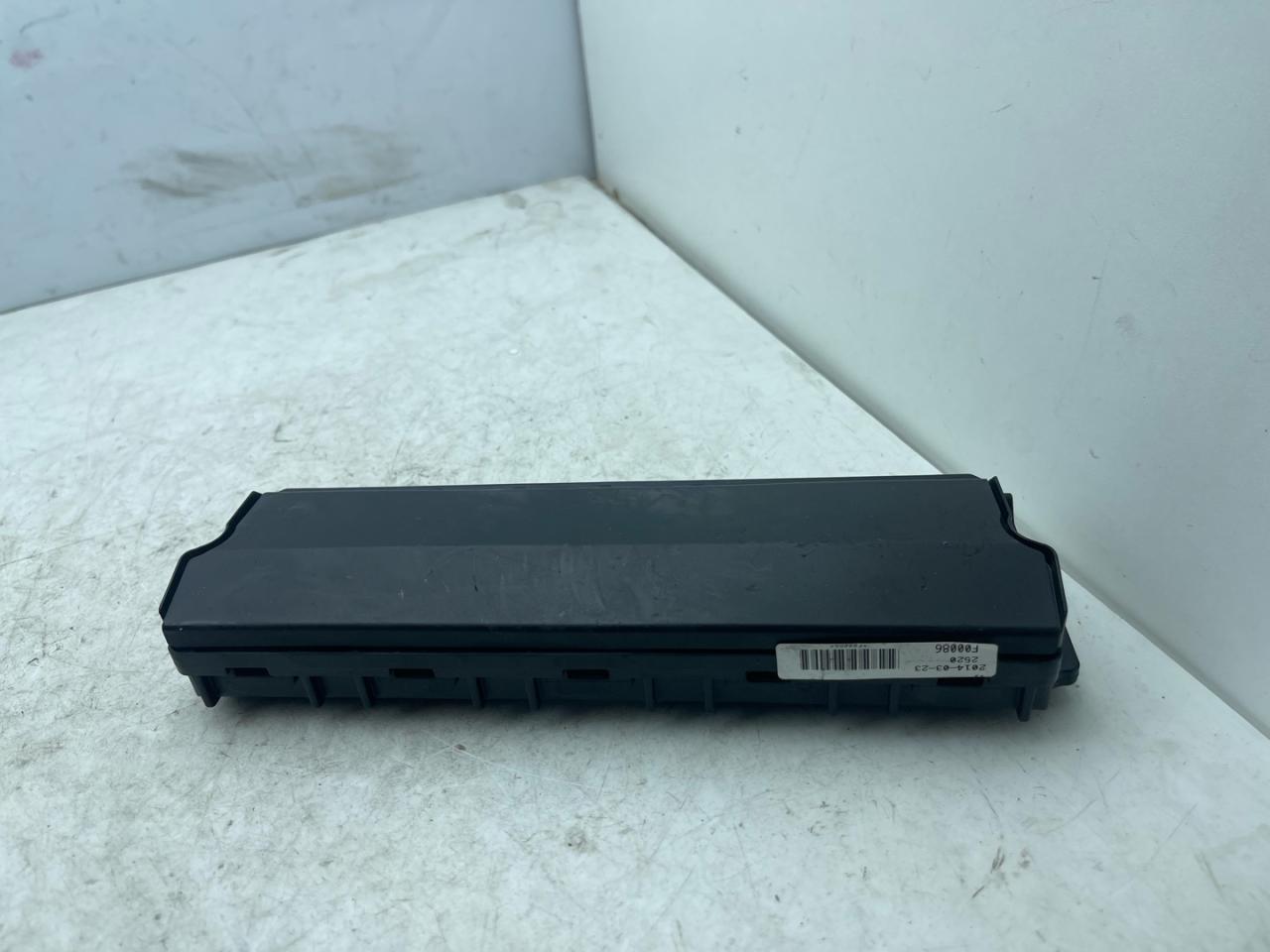 подушка безопасности коленная Buick Encore 1 поколение 2014, 1.4 л., бензин, АКПП, баклажан, внедорожник 5 дв., 95259946 - фото №1