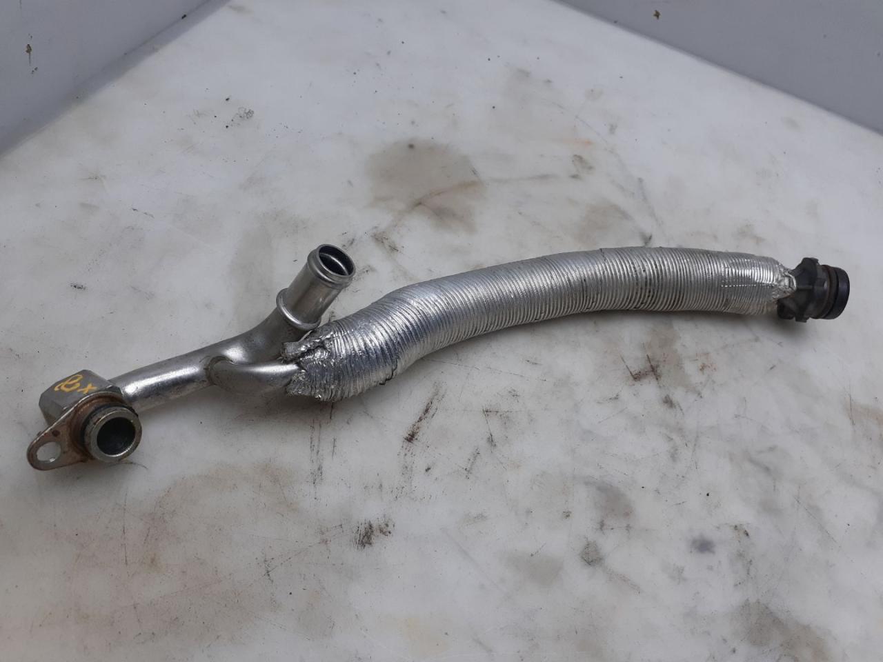 трубка охлаждающей жидкости Volkswagen Tiguan 2 поколение 2018, 2.0 л., FSI, бензин, АКПП, белый, внедорожник 5 дв. - фото №1