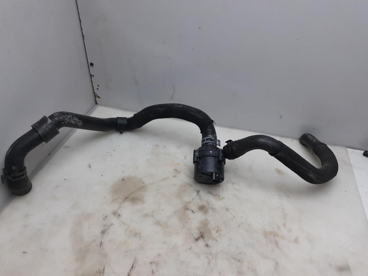 насос антифриза дополнительный Volkswagen Tiguan 2 поколение 2018, 2.0 л., FSI, бензин, АКПП, белый, внедорожник 5 дв., 3QF121599 - фото №1