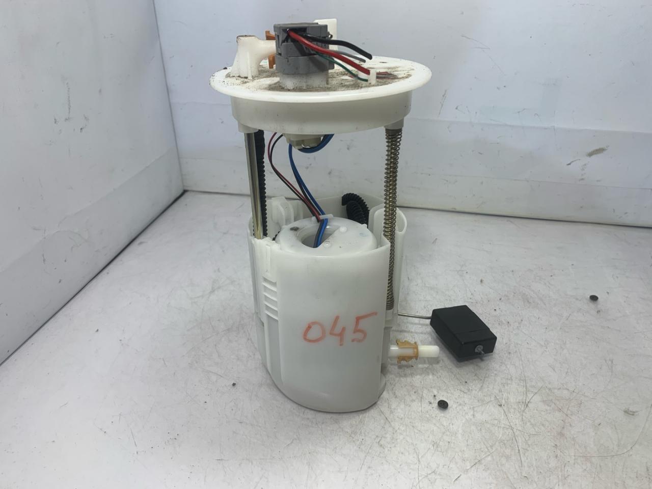 насос топливный Subaru Forester 5 поколение (SK) 2020, 2.5 л., бензин, АКПП, серый, внедорожник 5 дв., полный привод, 42021FL040 - фото №1