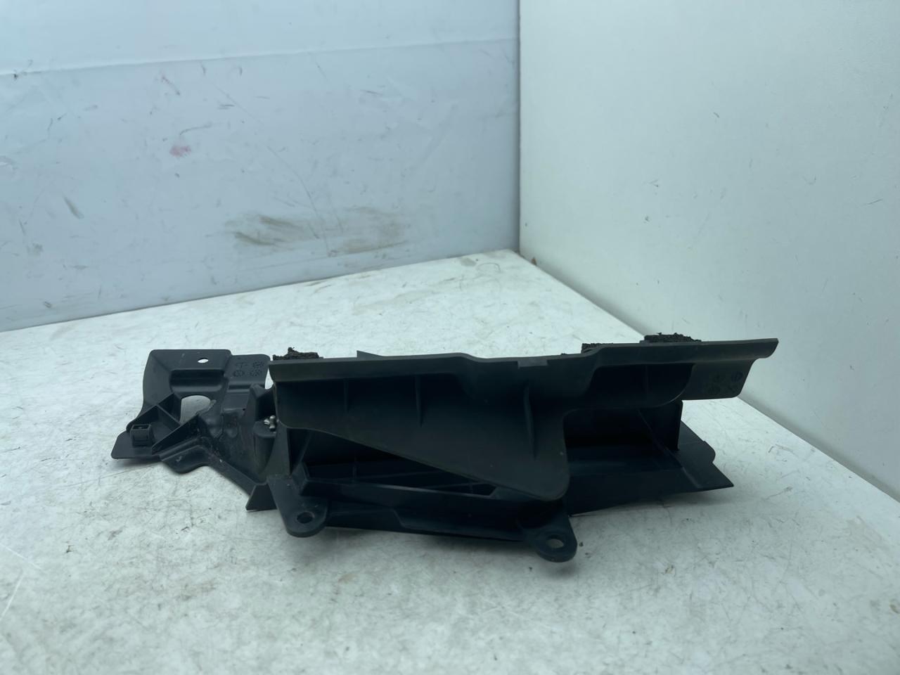 воздухозаборник Acura RDX 3 поколение 2019, 2.0 л., бензин, АКПП, белый, внедорожник 5 дв., полный привод, 17248-5YF-A00 - фото №1