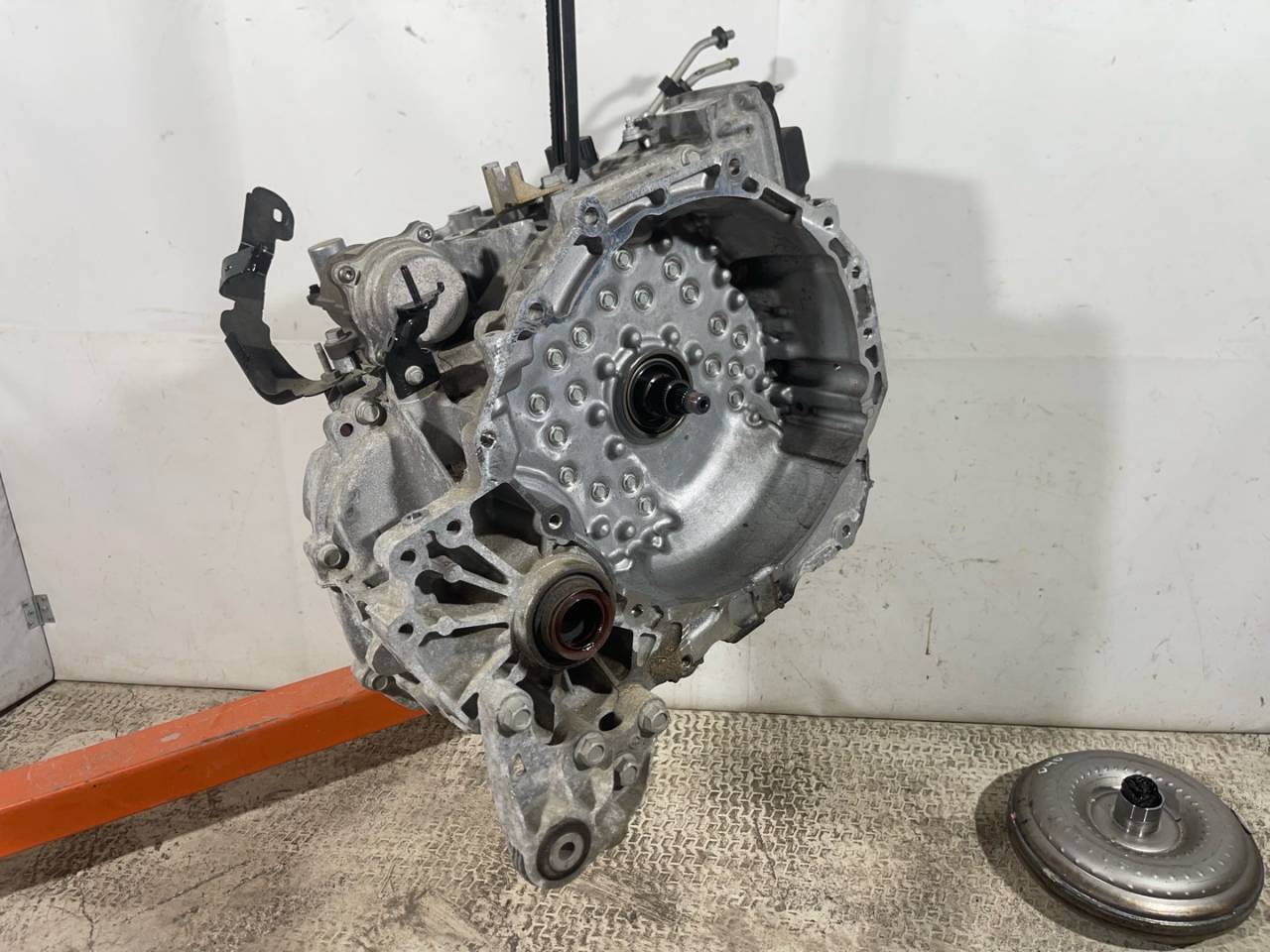 КПП автоматическая (АКПП) Chevrolet Equinox 3 поколение 2018, 2.0 л., бензин, АКПП, синий, внедорожник 5 дв., передний привод, 8VDB - фото №1