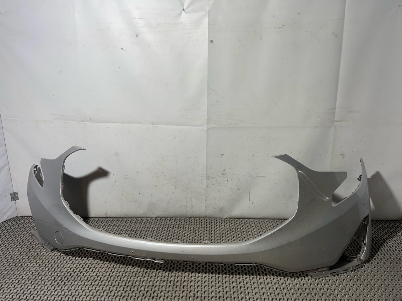 бампер передний GMC Terrain 2 поколение 2018, 1.5 л., бензин, АКПП, черный, внедорожник 5 дв., полный привод - фото №1