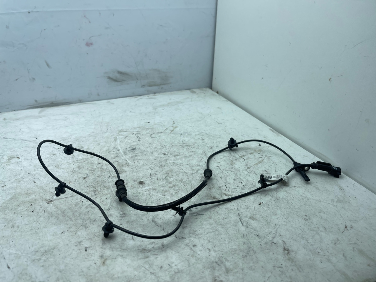 датчик ABS Chevrolet Equinox 3 поколение 2018, 2.0 л., бензин, АКПП, синий, внедорожник 5 дв., передний привод, 84332640 - фото №1