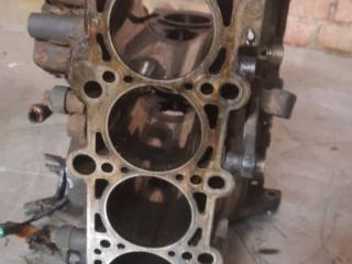 блок цилиндров Volkswagen Passat B6 2006, 2.0 л.