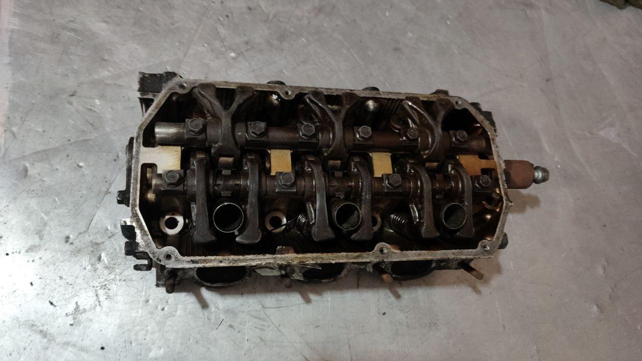 головка блока цилиндров Chrysler Stratus 1 поколение 1999, 2.5 л., бензин - фото №1