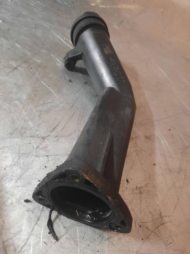 маслозаливная горловина Mercedes-Benz Vaneo W414 2003, A6680160029 - фото №1