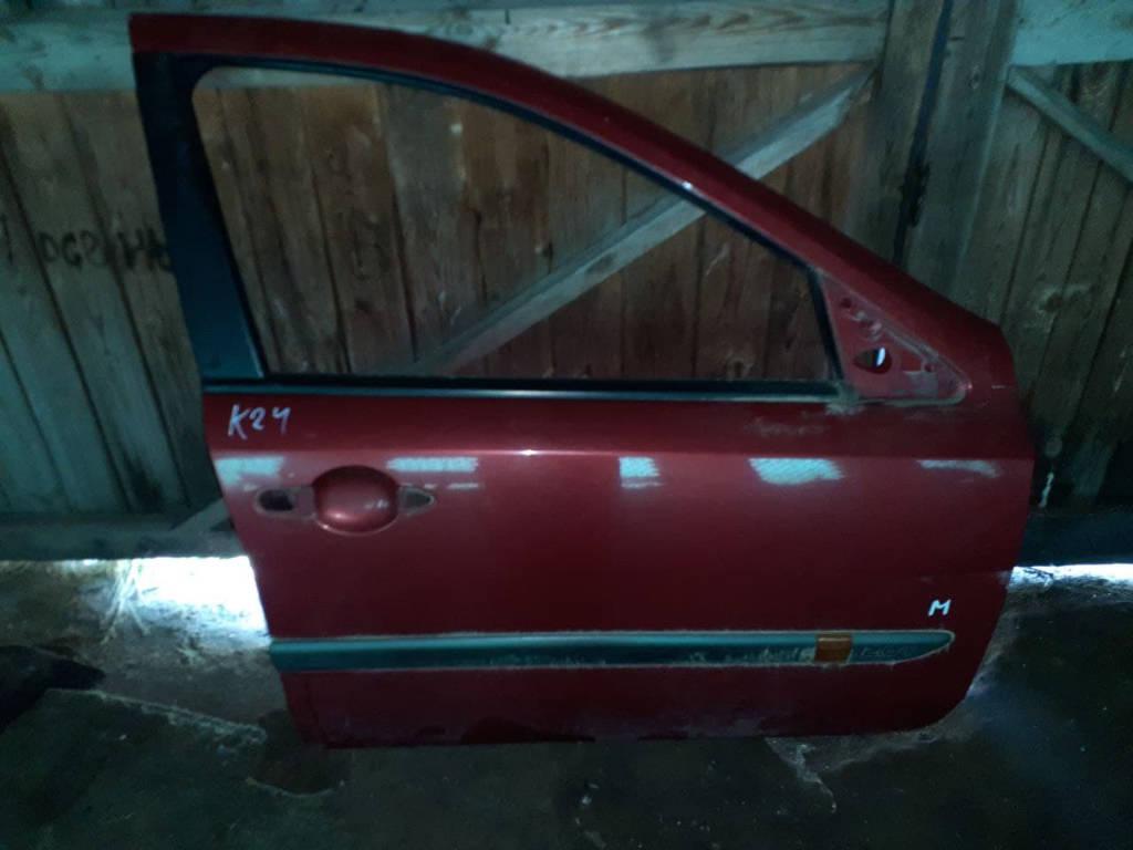 дверь передняя правая Renault Laguna 2 поколение 2004 - фото №1