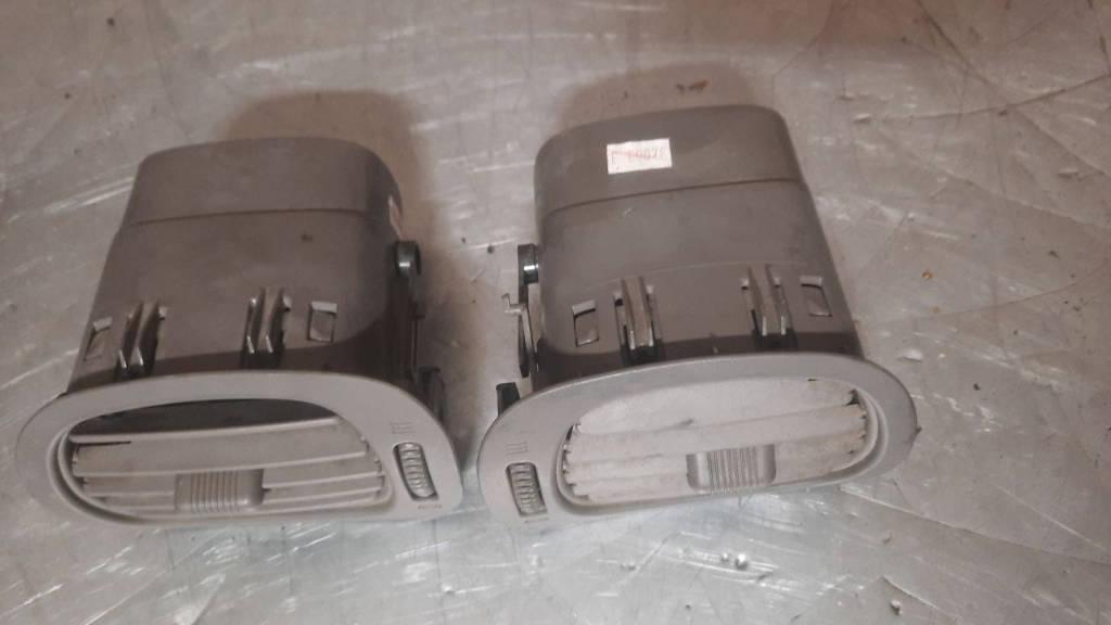 дефлектор обдува салона Dodge Grand caravan 4 поколение 2004 - фото №1