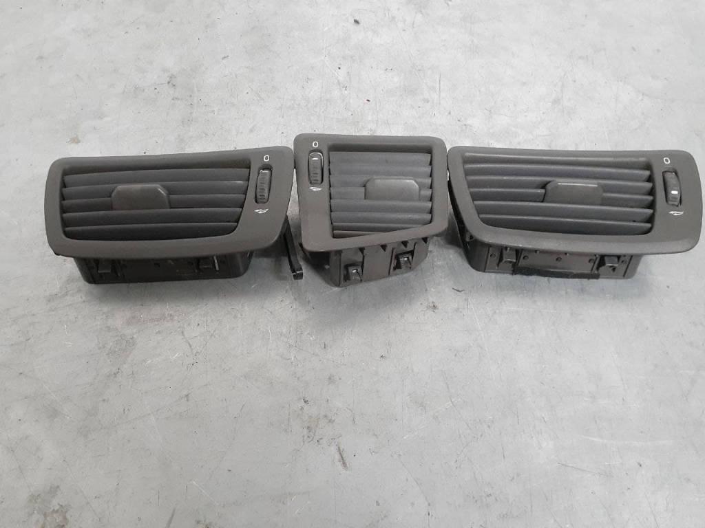 дефлектор обдува салона Volvo S60 1 поколение 2001, 3409375 - фото №1