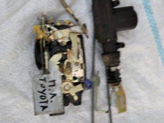 замок двери Toyota Corolla 8 поколение (E110) [рестайлинг] 2000