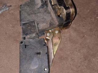 замок двери задней левой Volvo V40 1 поколение [2-й рестайлинг] 2004