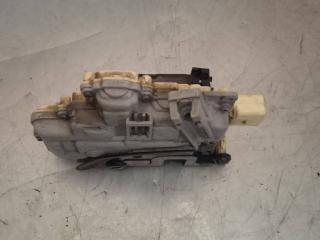 замок двери задней левой Volkswagen Passat B6 2006