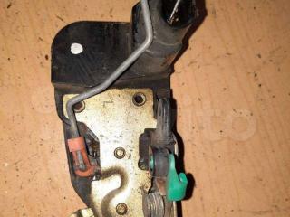 замок двери передней левой Chrysler Stratus 1 поколение 1999