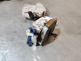 замок двери передней правой Nissan Almera N16 2001