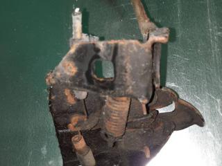 замок капота Chrysler Grand Voyager 3 поколение 1998