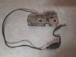 замок капота Volkswagen Passat B6 2006