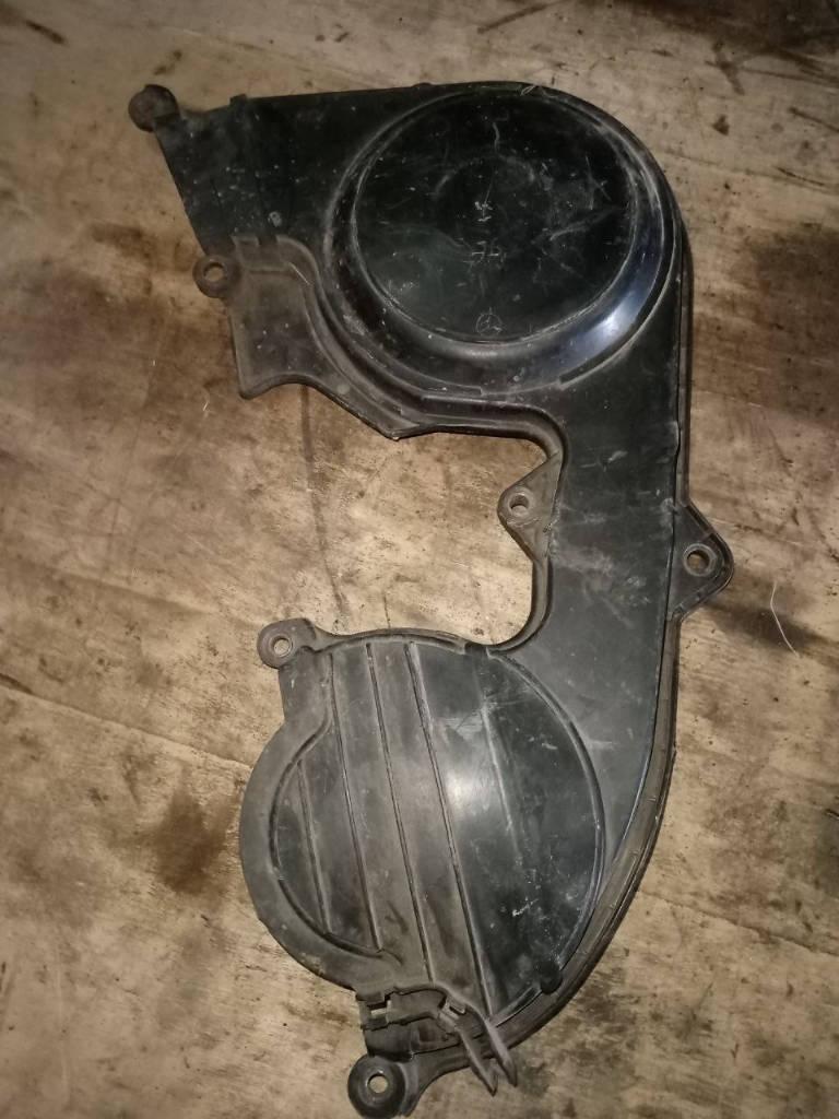 защита (кожух) ремня ГРМ Mazda MPV LW 2001, 2.0 л., дизель, 6R0907379E, RF5C10510, 6Q0907379AQ - фото №1