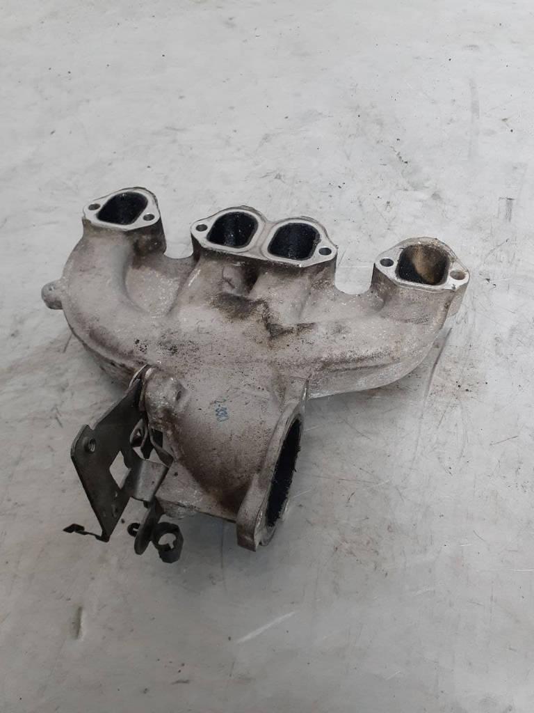 коллектор впускной Skoda Fabia 2 поколение (5J) 2008, 1.9 л., BLS, дизель, 03G129713K - фото №1