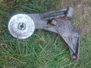 кронштейн двигателя Alfa Romeo 147 1 поколение 2002, 1.6 л., 60614422